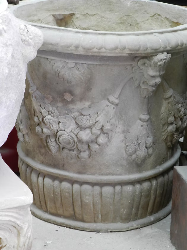 English Lion Planter