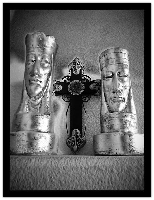 King & Queen Chest Pieces Statue