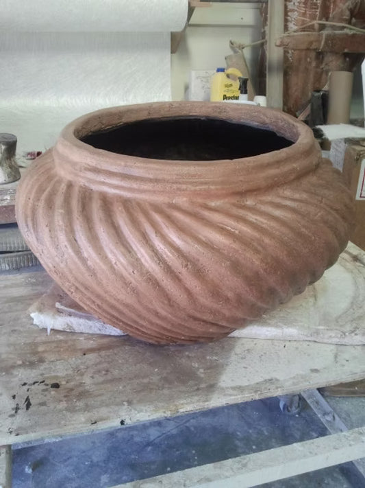 The Swirl Planter